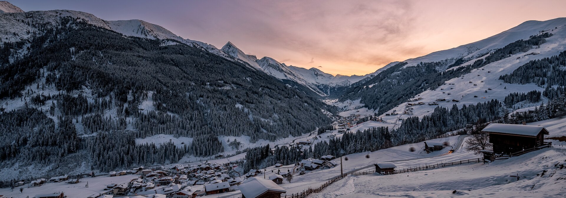 Ausblick ins winterliche Tuxertal