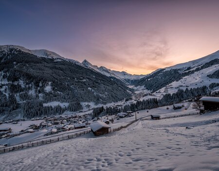 Ausblick ins winterliche Tuxertal