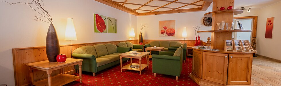 Panorama der Rezeption im Kinderhotel Testerhof